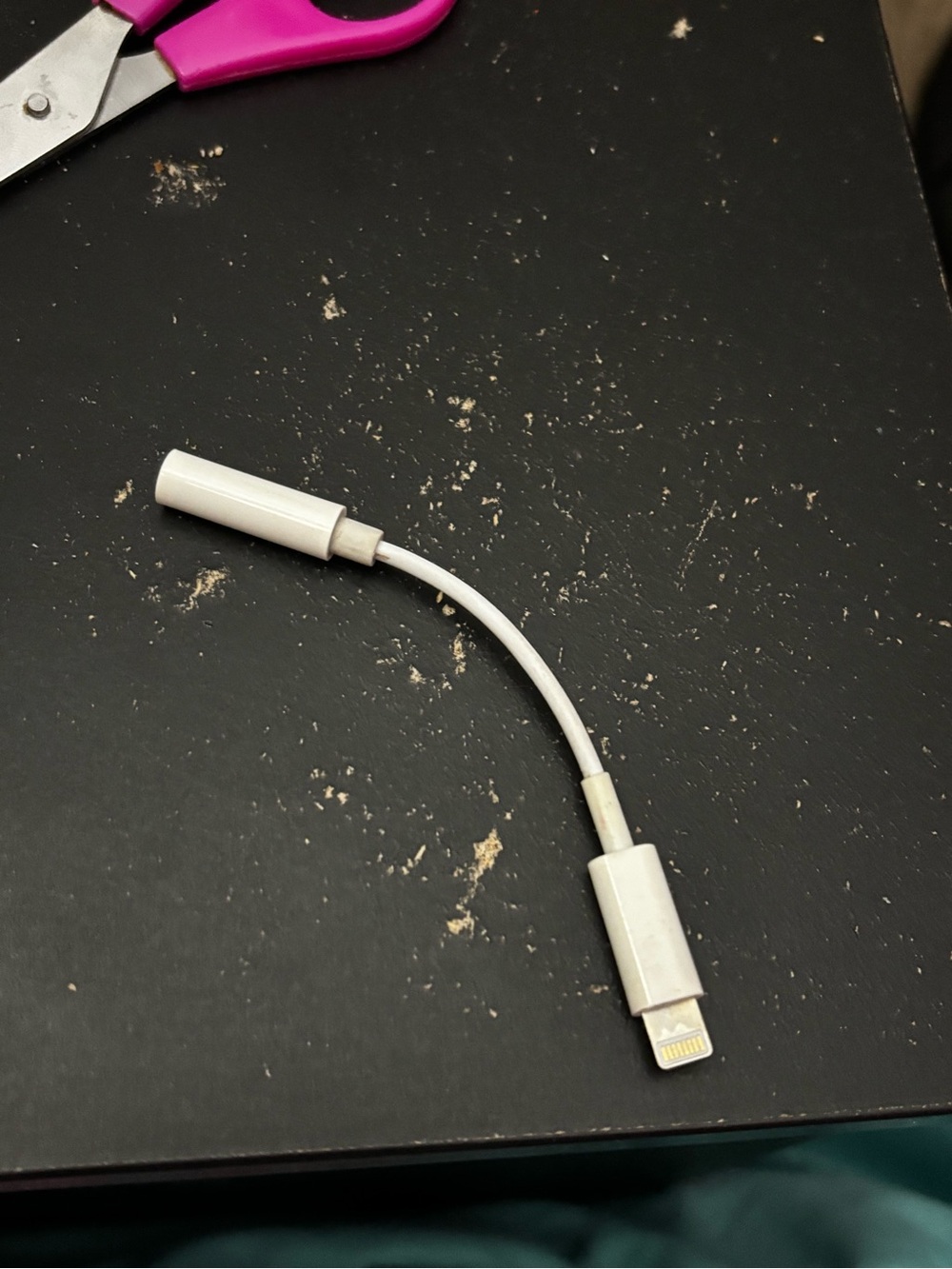 Apple White Lightning to 3.5mm Audio Adapter